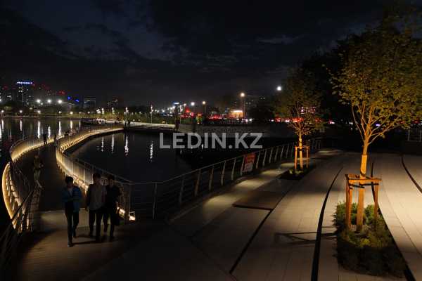 Набережная озера Сайран 